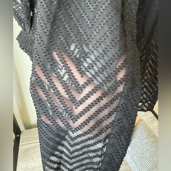 *NWT* Disturbia Chevron Button Up Blouse - Picture 5 of 8